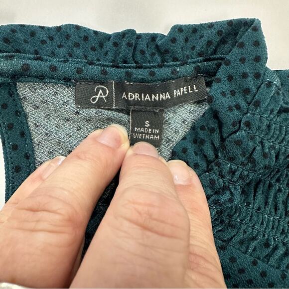 PRICED TO SELL!!   Adrianna Papell Green Polka Dot Smocked Blouse - Size Small - Picture 9 of 12